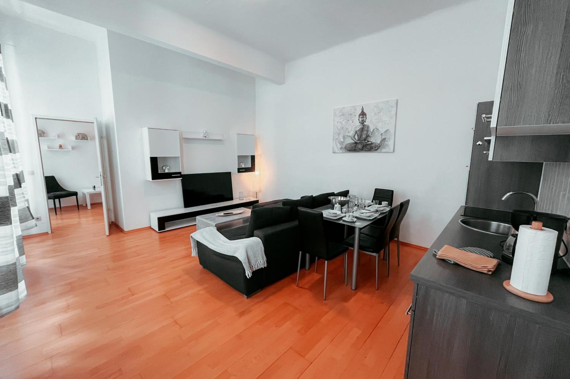 Raimond Apartment Ottakringer Top 10 เวียนนา ภายนอก รูปภาพ